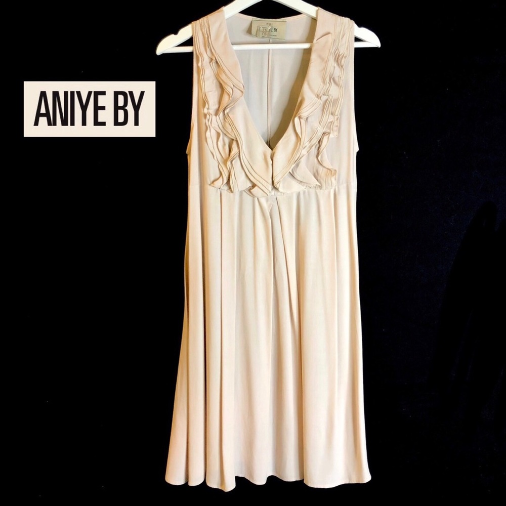 Aniye By Italian Sleeveless Swing Dress in Medium